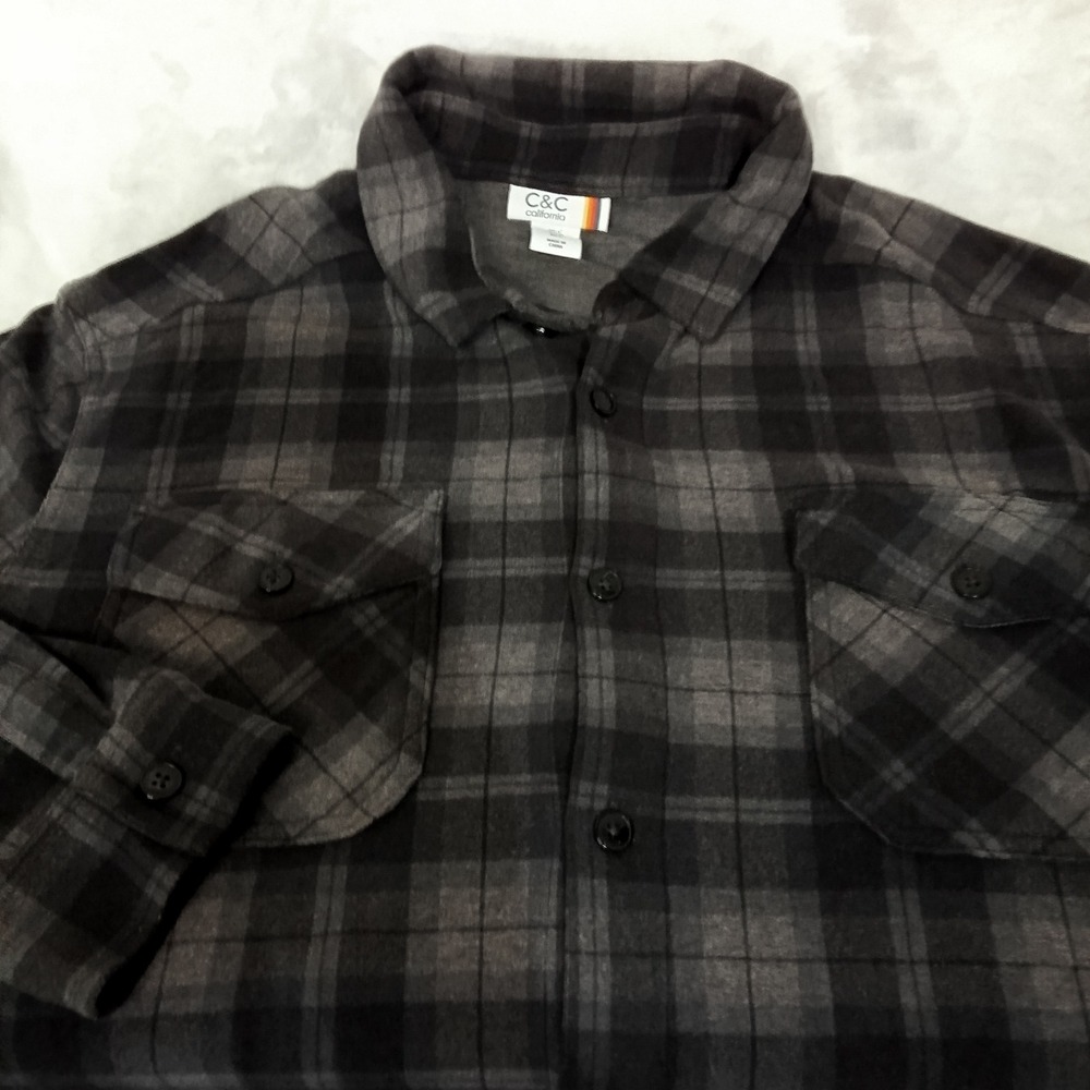 C&C California Mens Large Grey Black Plaid Flannel Button Down Shirt Stretch